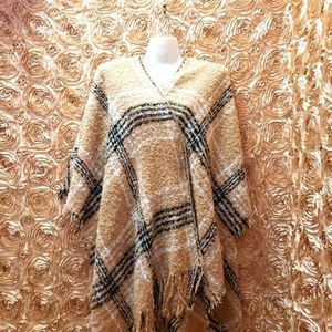 NWT 🤎 LA Express Tartan Shawl/Wrap/Poncho